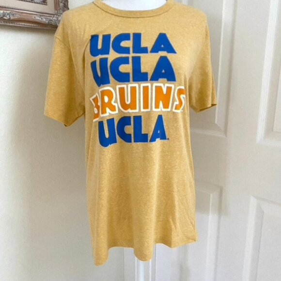 Tailgate UCLA Bruins Tee Collegiate School Spirit Size Medium Yellow B2 - Picture 1 of 7